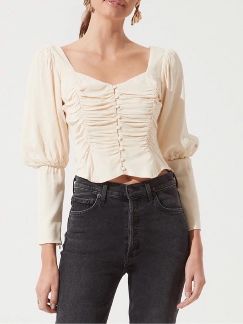 M • ASTR the label Cream Ruched Button-Front Puff Sleeve Top